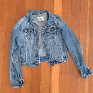 Cropped denim jacket